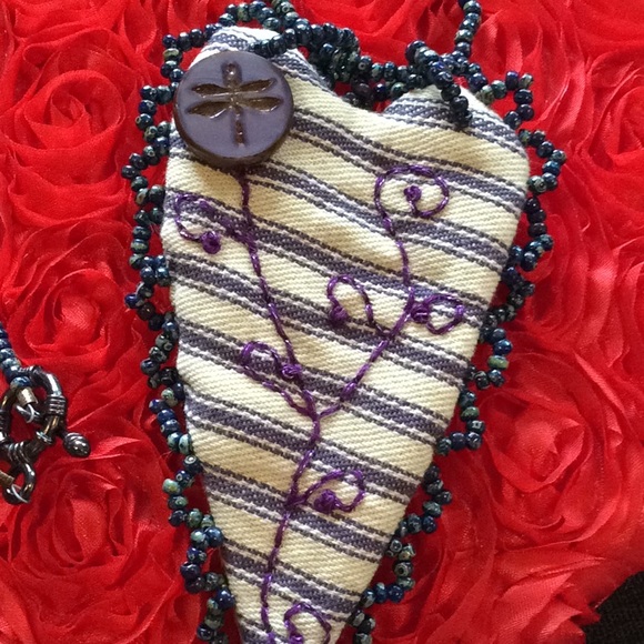 Handmade reversible Beaded quilt necklace - Picture 2 of 8